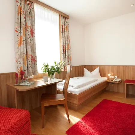 Drei Loewen 3* Dachau